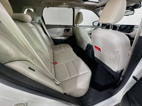 Used 2023 Nissan Rogue SL w/ SL Premium Package FWD image 37