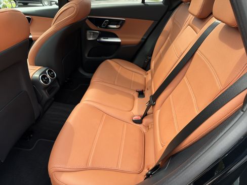 Used 2026 Mercedes-Benz GLC 300 4MATIC image 27