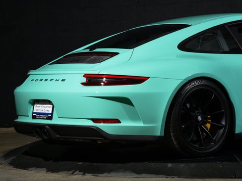 Used 2018 Porsche 911 GT3 RWD image 19
