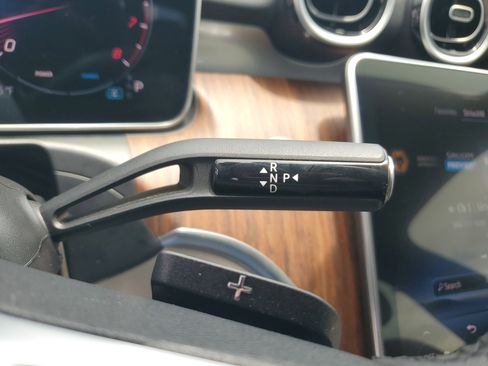 Used 2025 Mercedes-Benz C 300 Sedan image 22