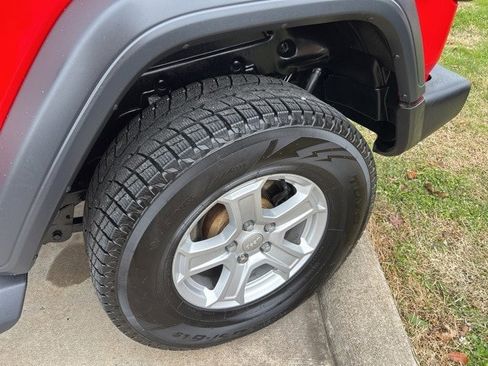 Used 2019 Jeep Wrangler Sport w/ Quick Order Package 28S image 6