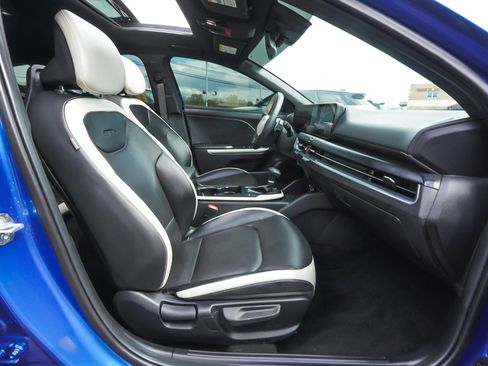 Used 2025 Kia K4 GT-Line Turbo FWD image 38