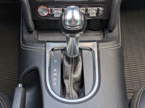 Used 2022 Ford Mustang GT Premium w/ Equipment Group 401A RWD image 18