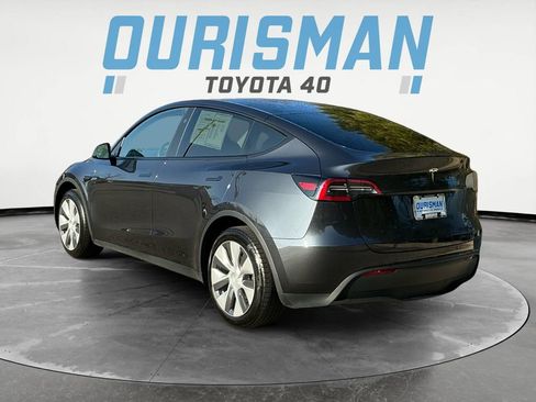 Used 2024 Tesla Model Y Long Range image 5