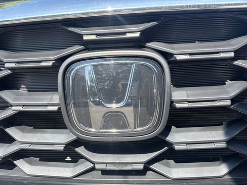 Used 2024 Honda Passport EX-L image 33