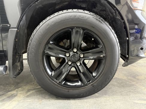 Used 2018 RAM 1500 Sport w/ Sport Premium Group image 27