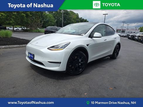 Used 2021 Tesla Model Y Long Range AWD/4WD image 1