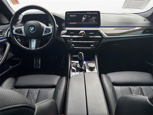 Used 2021 BMW 540i w/ M Sport Package image 10