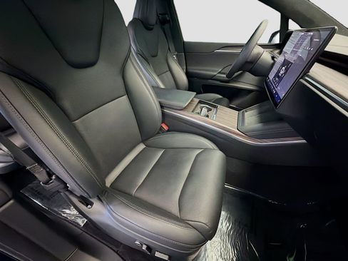 Used 2023 Tesla Model X AWD/4WD image 15