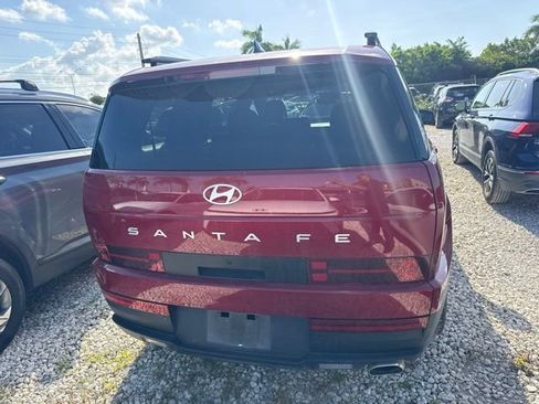 Used 2024 Hyundai Santa Fe SEL FWD image 8