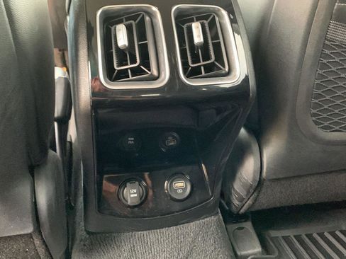 Used 2022 Kia Sorento SX Prestige image 21