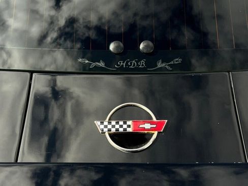 Used 1987 Chevrolet Corvette Coupe image 12