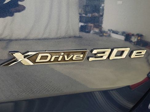 Used 2021 BMW X3 xDrive30e AWD/4WD image 38