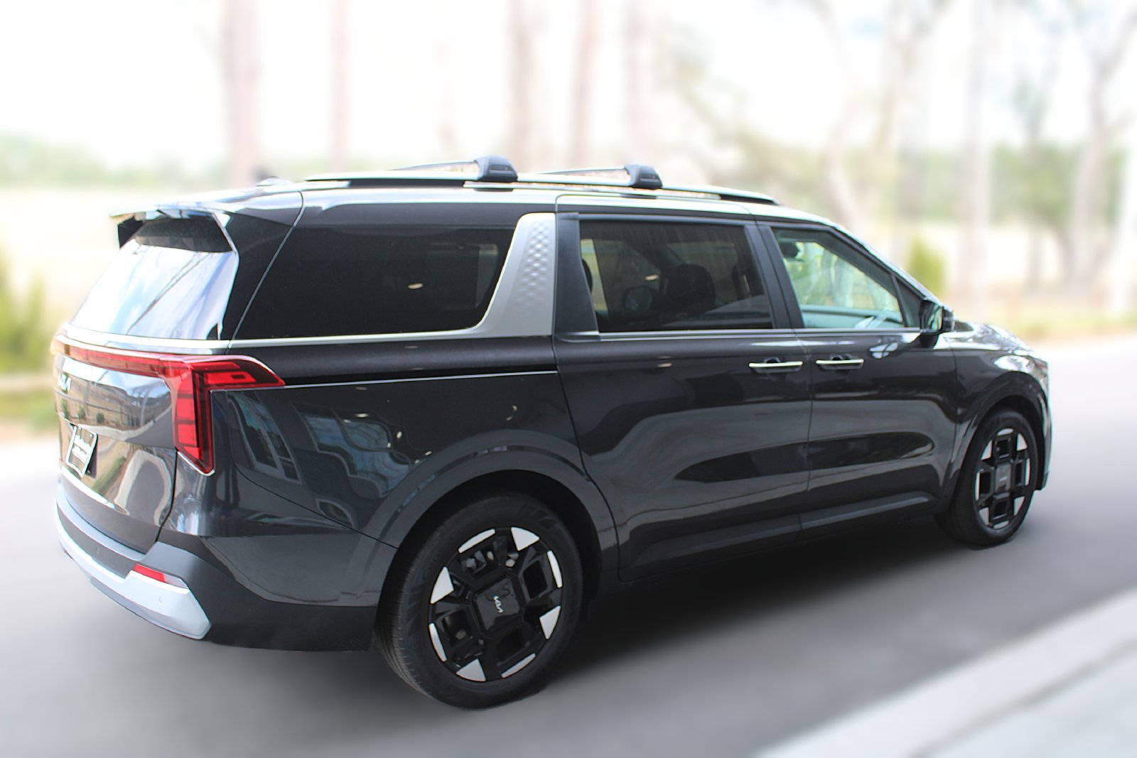 New 2026 Kia Carnival EX FWD image 15