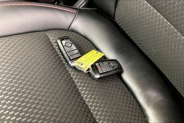Used 2024 Ford Escape ST-Line w/ Tech Pack #1 AWD/4WD image 13