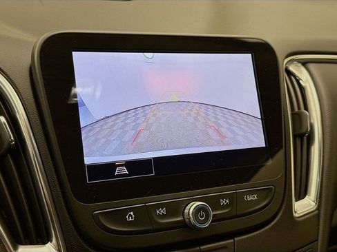 Used 2024 Chevrolet Malibu LT image 16