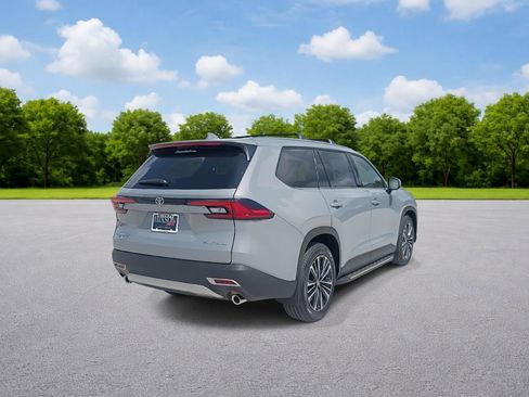 New 2026 Toyota Grand Highlander AWD Hybrid image 7