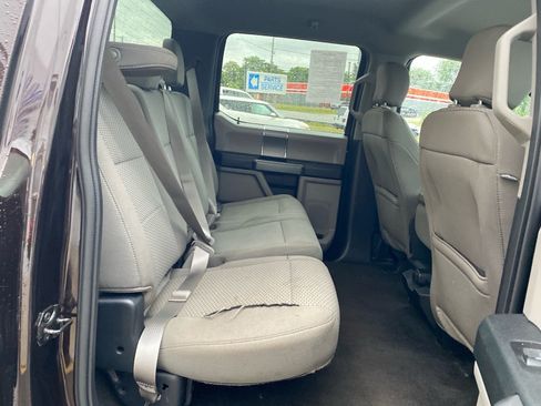 Used 2018 Ford F150 XLT w/ Equipment Group 302A Luxury AWD/4WD image 26