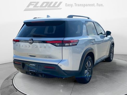 Used 2022 Nissan Pathfinder SV w/ SV Premium Package AWD/4WD image 9