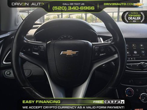 Used 2019 Chevrolet Trax LT w/ LT Convenience Package FWD image 9