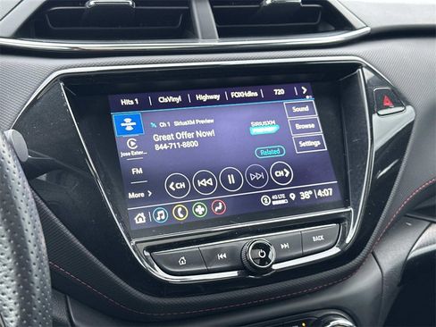 Used 2022 Chevrolet TrailBlazer RS w/ Sun and Liftgate Package image 31