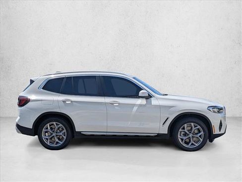 Used 2024 BMW X3 xDrive30i w/ Convenience Package AWD/4WD image 4