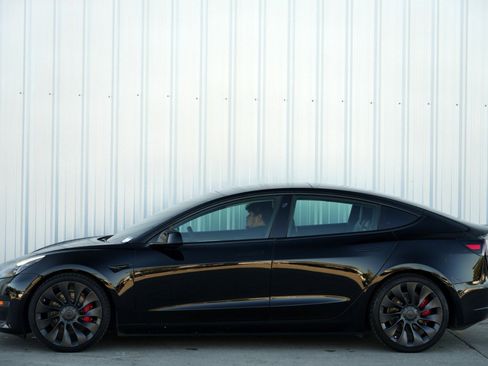 Used 2022 Tesla Model 3 Performance image 50