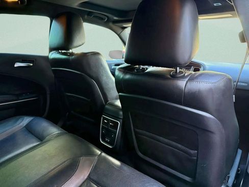 Used 2020 Dodge Charger SXT w/ Leather Interior Group image 10