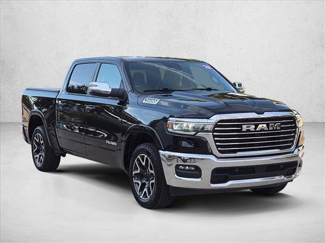 Used 2025 RAM 1500 Laramie AWD/4WD image 3