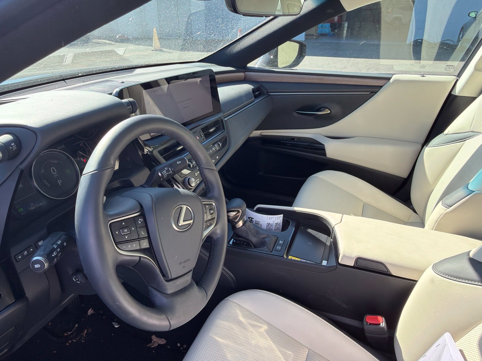 Used 2024 Lexus ES 300h w/ Premium Package FWD image 6