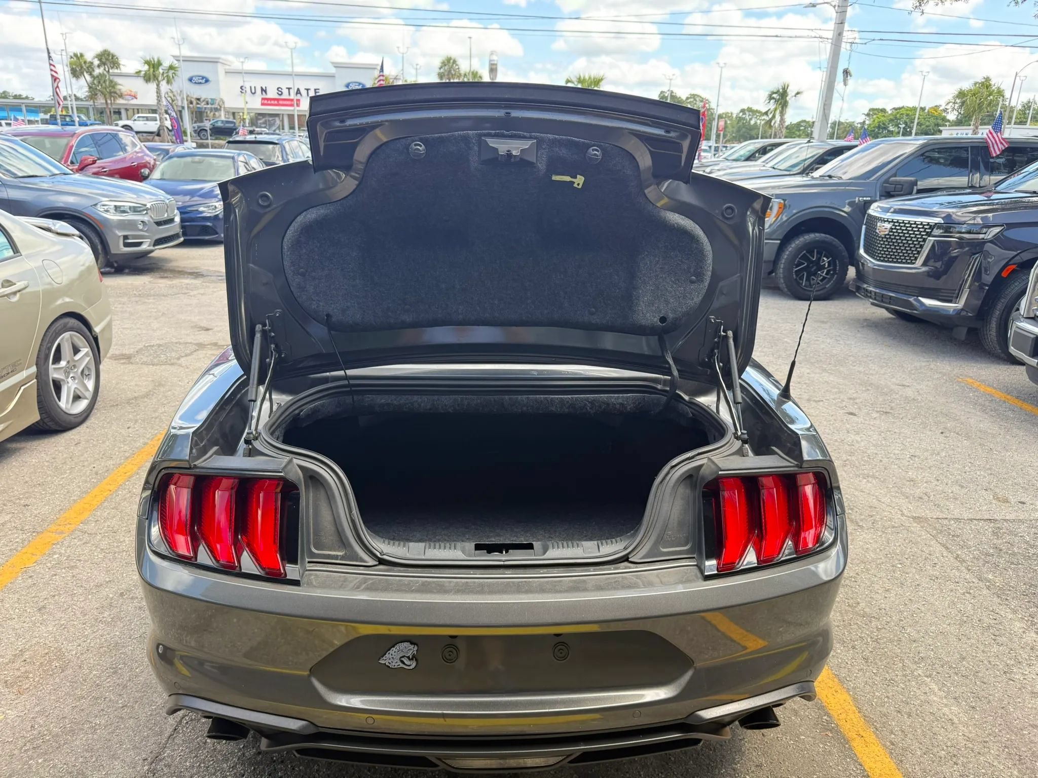Used 2018 Ford Mustang Premium w/ Equipment Group 201A RWD image 18