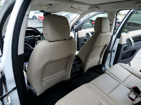 Used 2021 Land Rover Discovery Sport S image 47