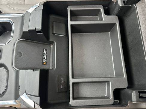 Used 2025 GMC Sierra 1500 SLT w/ SLT Premium Plus Package image 32