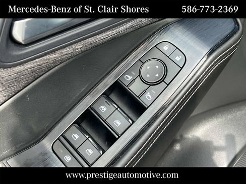 Used 2022 Nissan Rogue SV AWD/4WD image 19