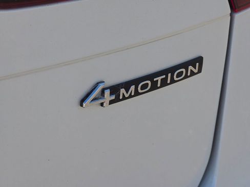 Used 2023 Volkswagen Tiguan SE R-Line AWD/4WD image 16