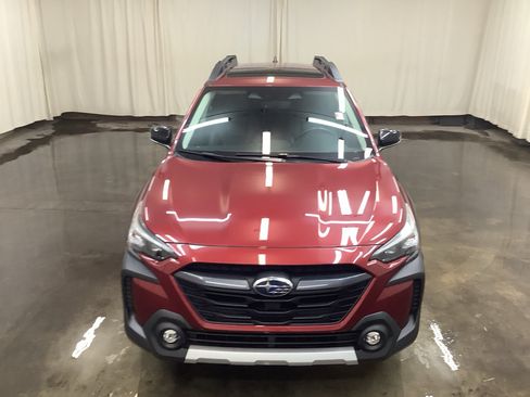 Used 2023 Subaru Outback Limited AWD/4WD image 2