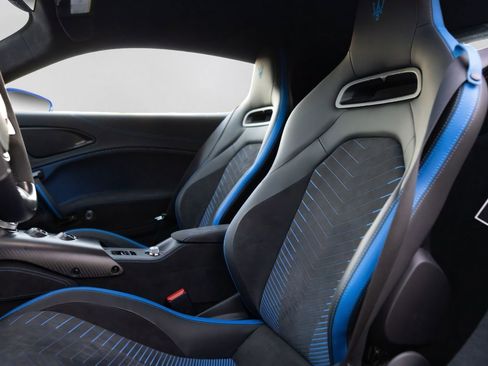 Used 2023 Maserati MC20 Coupe image 11
