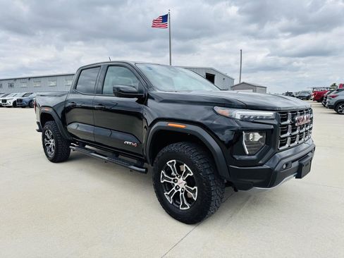Used 2024 GMC Canyon AT4 w/ AT4 Premium Package image 2