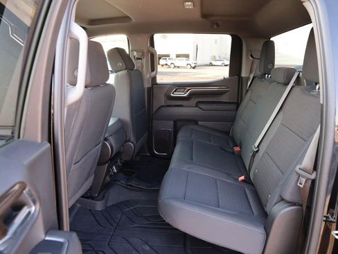 Used 2024 Chevrolet Silverado 1500 LT AWD/4WD image 9