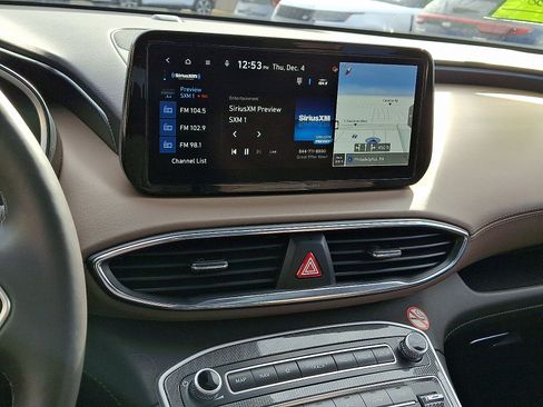 Certified 2023 Hyundai Santa Fe Limited image 17