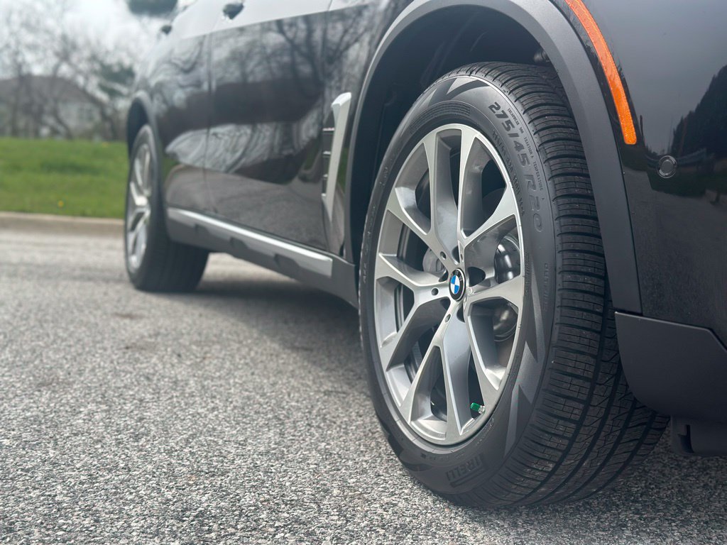 New 2026 BMW X5 xDrive40i w/ Premium Package AWD/4WD image 9