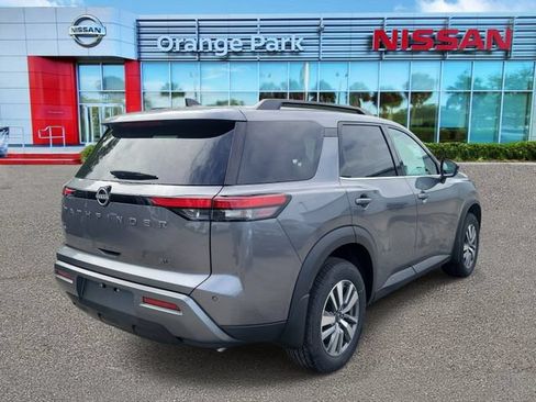 New 2026 Nissan Pathfinder SL FWD image 2