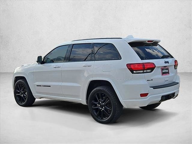 Used 2020 Jeep Grand Cherokee Altitude AWD/4WD image 8