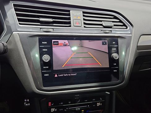 Certified 2024 Volkswagen Tiguan SE R-Line w/ MDO Package, Three-Row FWD image 17