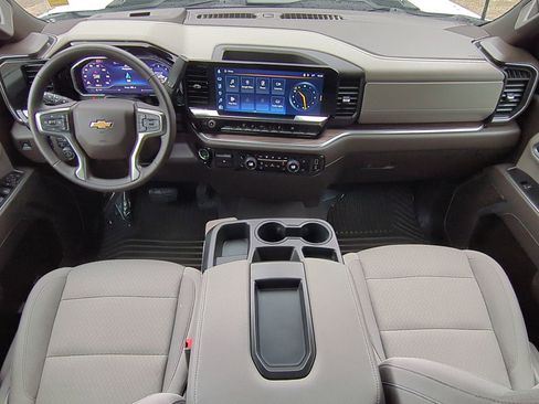 Used 2025 Chevrolet Silverado 2500 LT w/ Convenience Package image 15