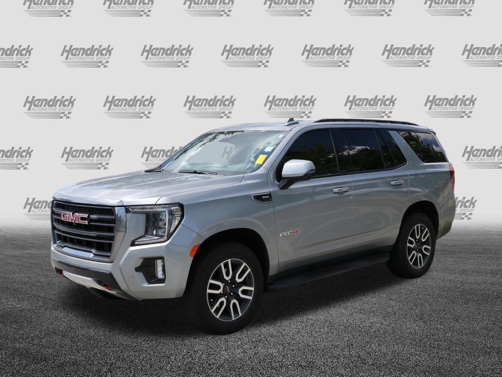 Used 2024 GMC Yukon AT4 w/ Technology Package AWD/4WD image 5