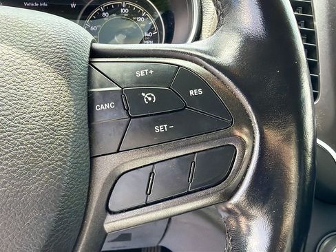 Used 2021 Jeep Cherokee Trailhawk w/ Sun, Sound & Nav Group AWD/4WD image 39