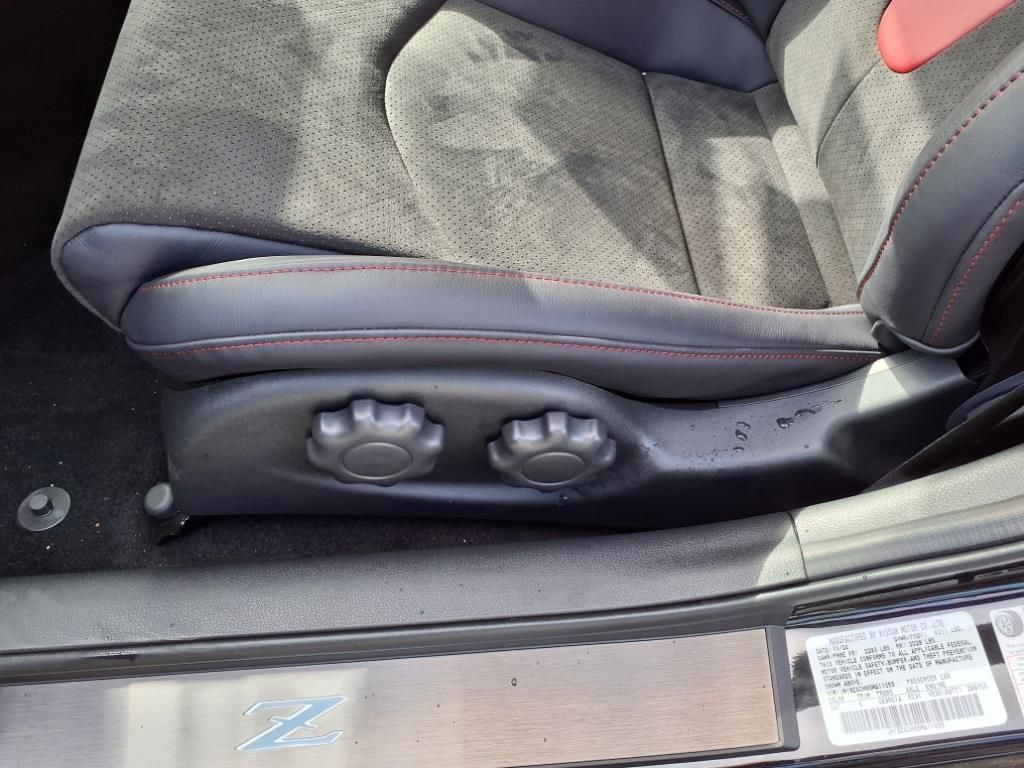 New 2025 Nissan Z NISMO w/ Floor Mat Package RWD image 15