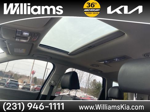 Used 2023 Kia Telluride S w/ S Sunroof Package image 19