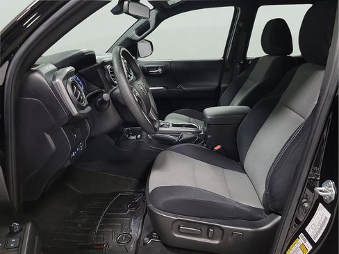 Certified 2023 Toyota Tacoma TRD Off-Road w/ Technology Package image 13